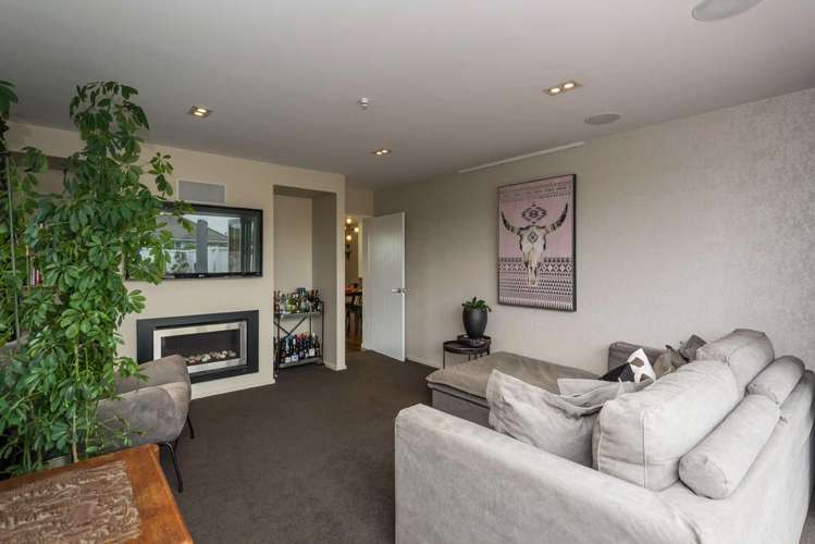 33 Reginald Street Burwood_7