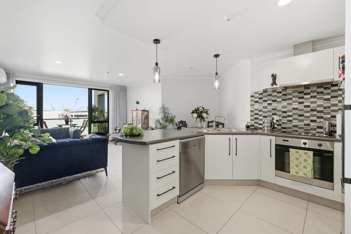 17/281 Maunganui Road_0
