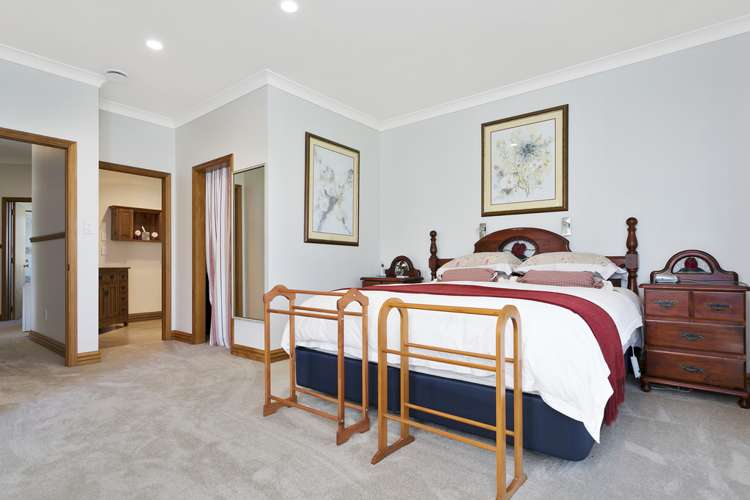 19 Cowley Drive Leamington_5