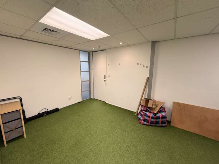 4 Market Grove Hutt Central_4