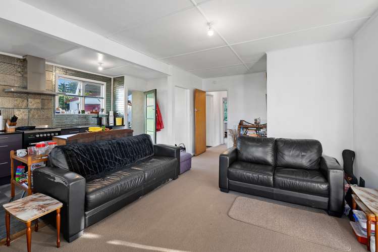 5 Totara Street Otaki_11