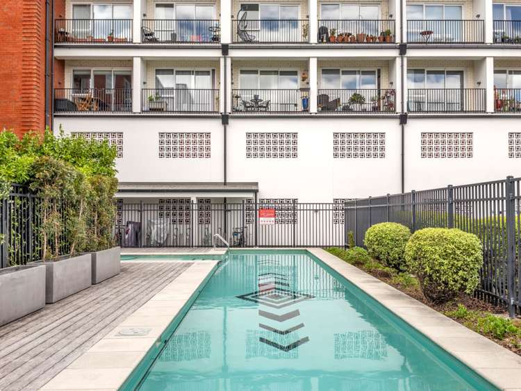 203/1B Soljak Place Mount Albert_15