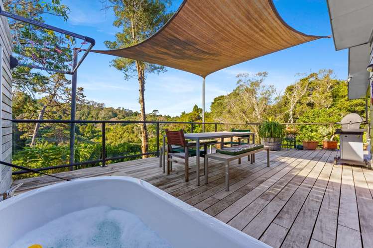 9 Ferndale Avenue Leigh_21