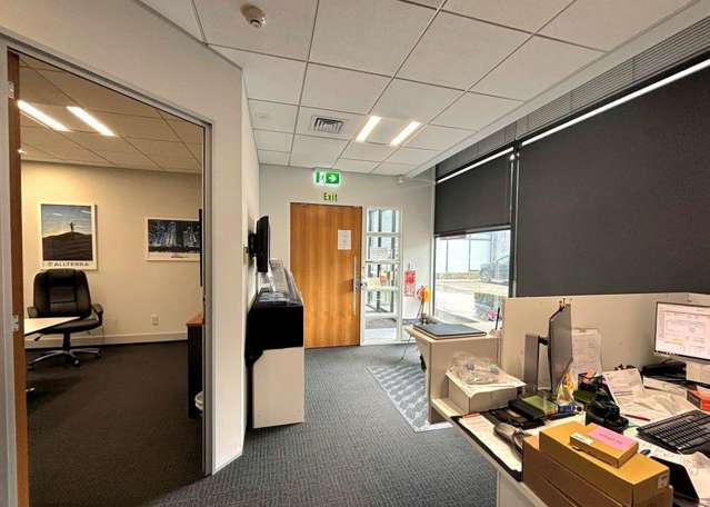 2/1 Show Place Addington_2