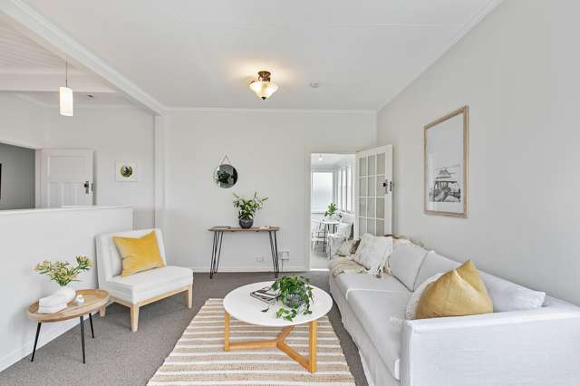 4 Lloyd Avenue Mount Albert_2