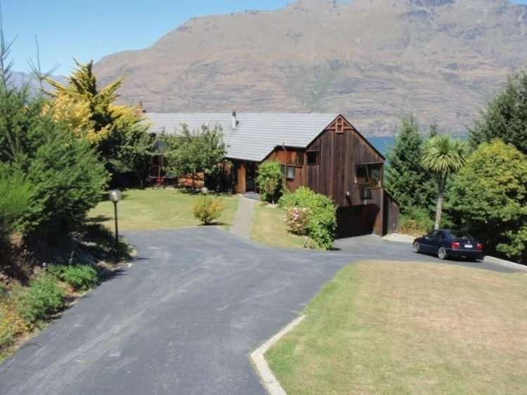 24 Miller Place Fernhill/Sunshine Bay_12