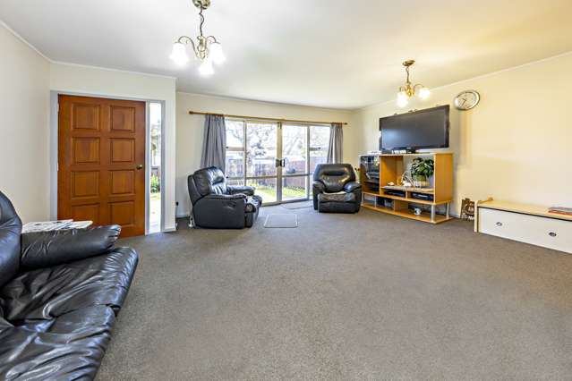 2/8 Parera Place Papatoetoe_3