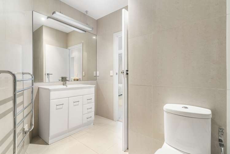 2C/2 St Martins Lane Grafton_13