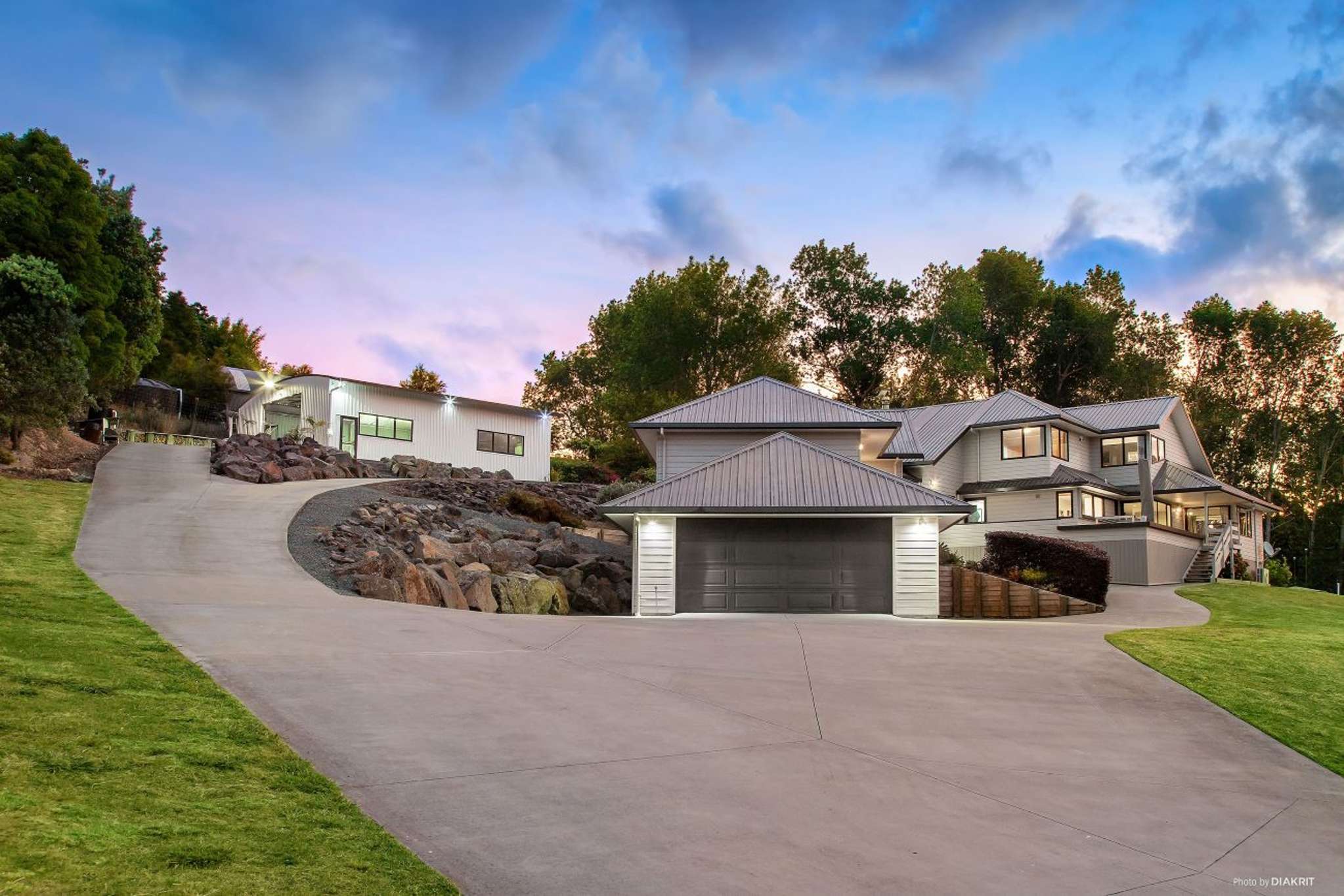 Country hideaway with city views