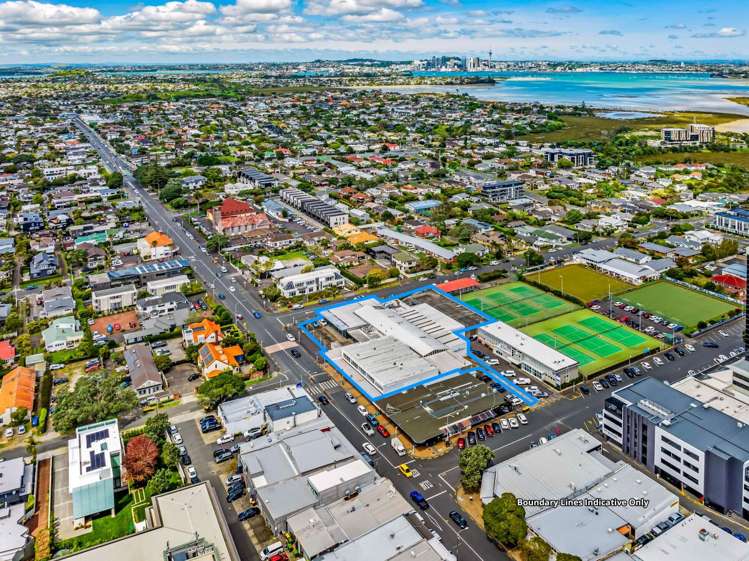 445 Lake Road Takapuna_16