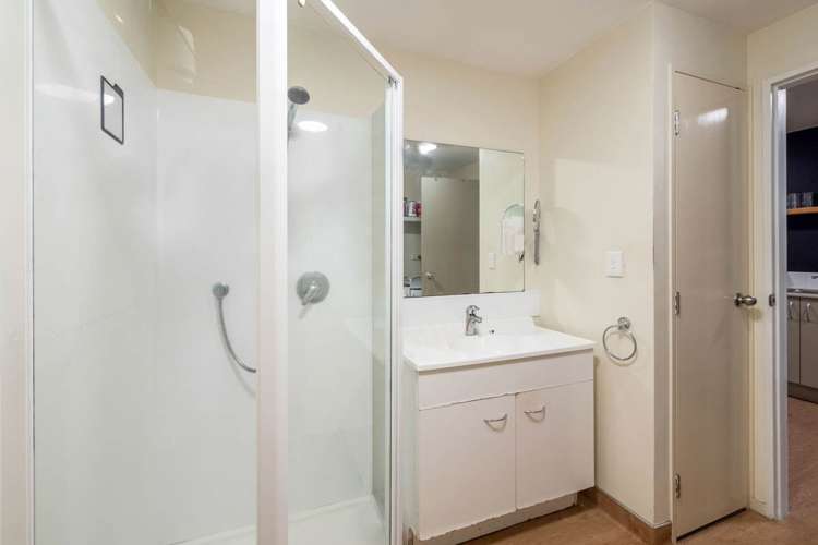 4/242 Great North Road Henderson_11