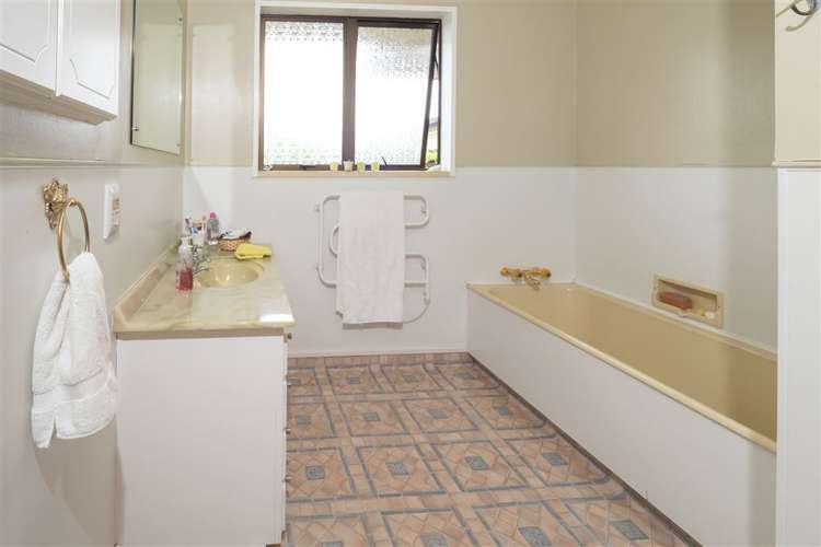 9 Burton Place Allenton_10