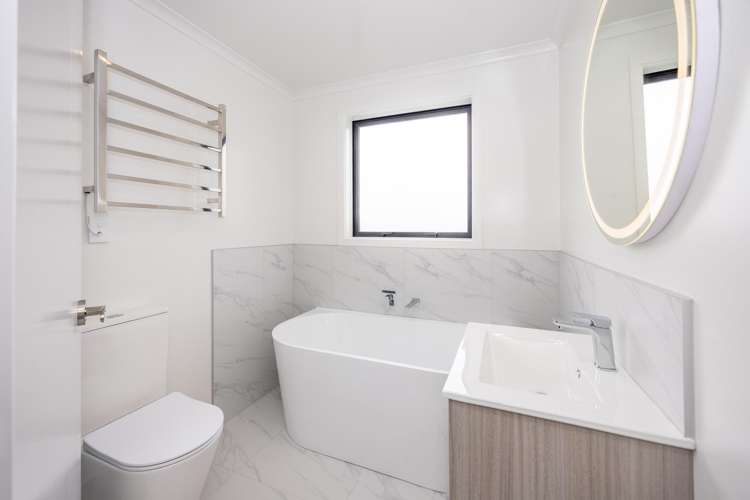 2/40A Exeter Street Glenview_25