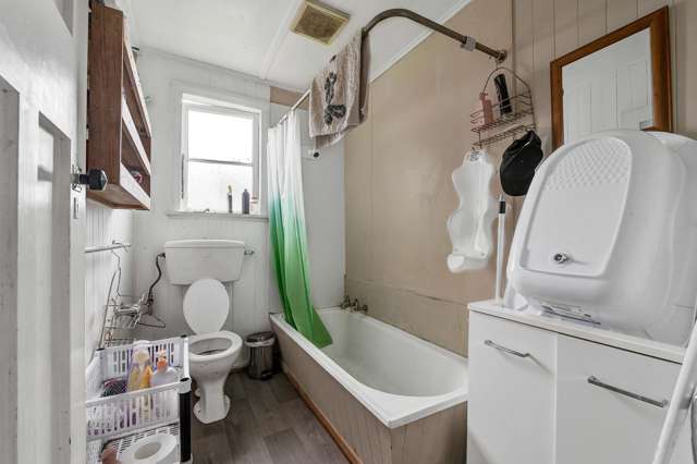 1 Vogel Street Hawera_4