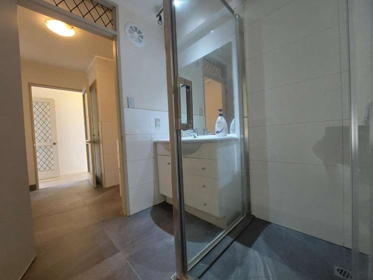 1/14 Lillington Road Remuera_15