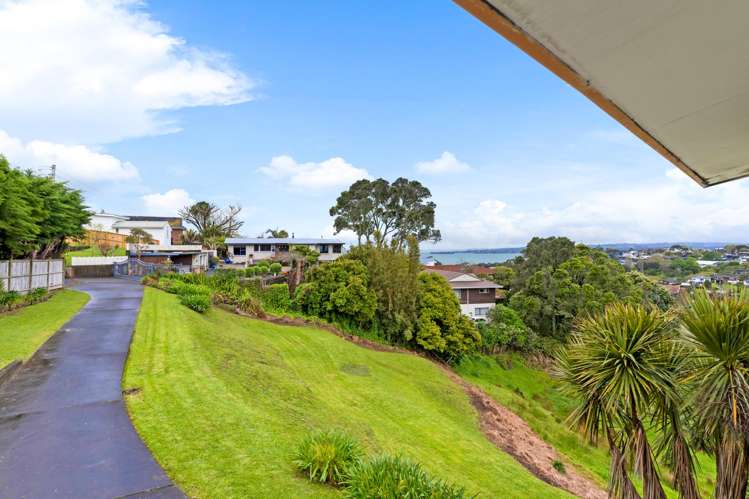 153 Bleakhouse Road Mellons Bay_11