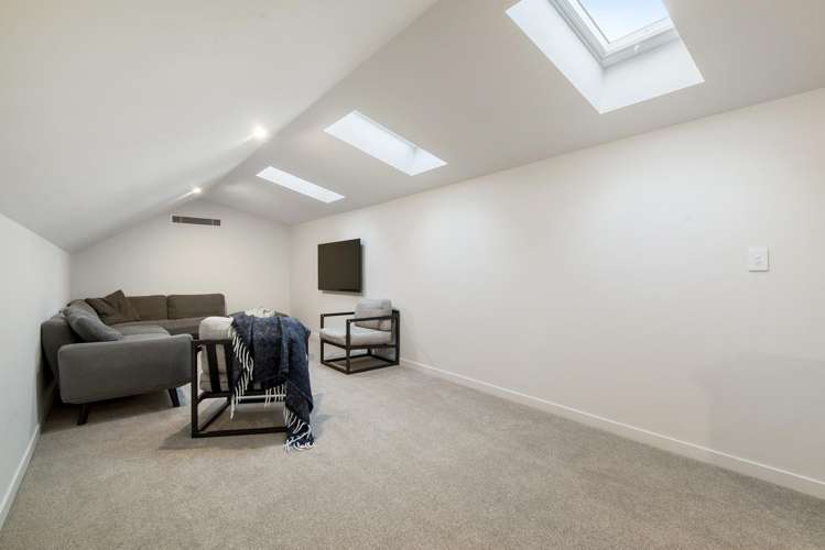 59 Grayson Road Wainui_15