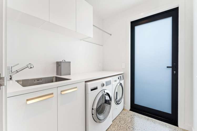 7 Laguna Place Matakatia_28