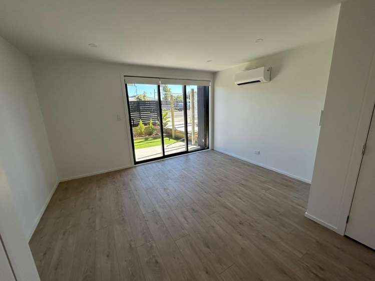B/1 Frank Grey Place 10057_4
