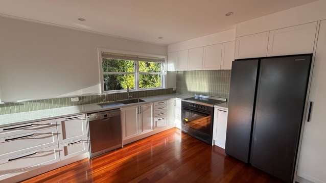 60 Chester Road Tawa_1