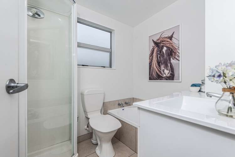 6/14 Tireti Road Titahi Bay_8