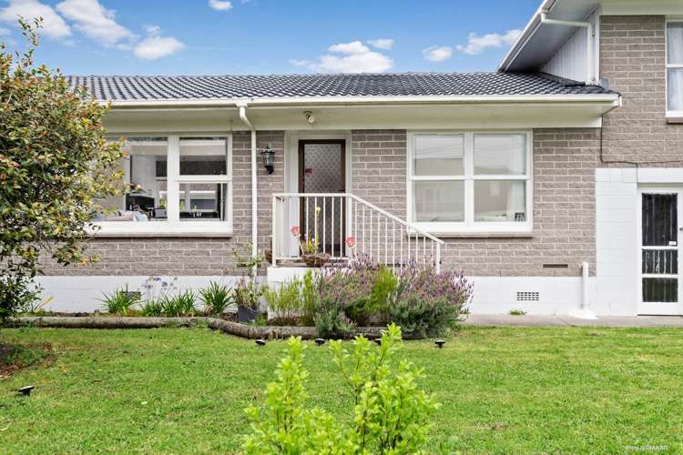 2/771 Beach Road Browns Bay_19