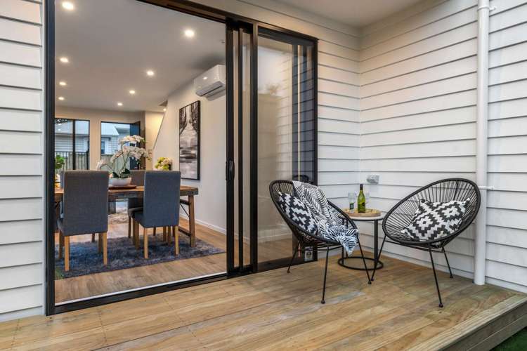 4/14 Roland Hill Glen Eden_12