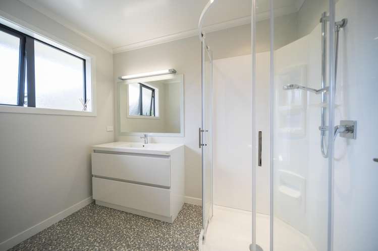 60 Lawson Burrows Crescent Te Anau_17