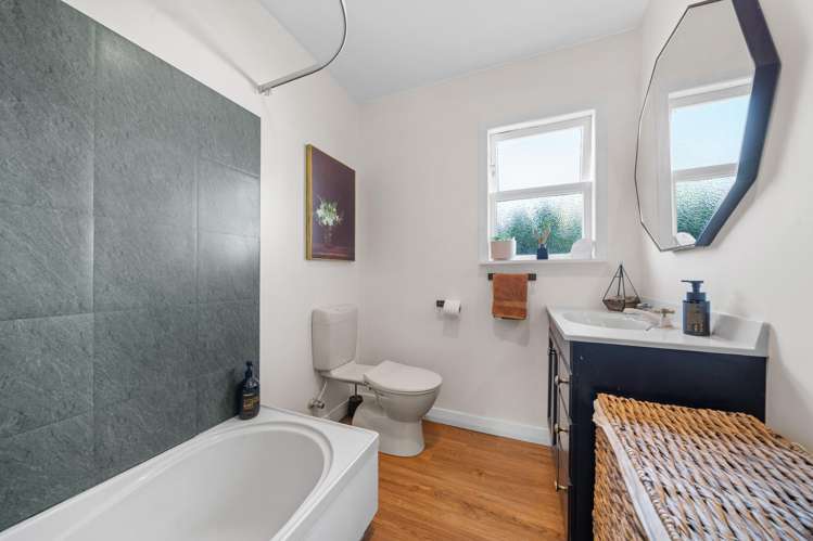 24 Kuratawhiti Street Greytown_16