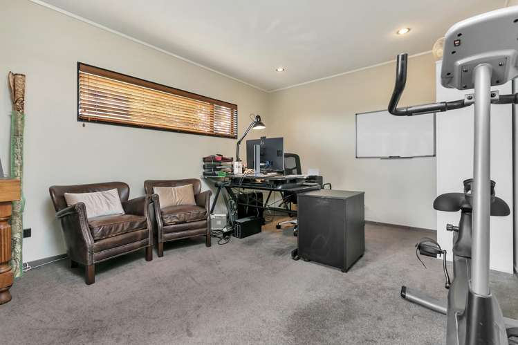 2/1 Tern Place Unsworth Heights_11