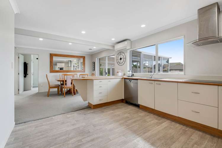 38 Settlers Grove Orewa_11