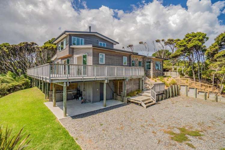 138 Piha Road Piha_0