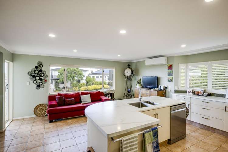 76A Churchill Drive Taradale_6