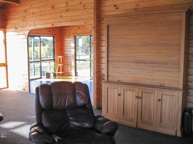 277 Gully Road Tuatapere_5