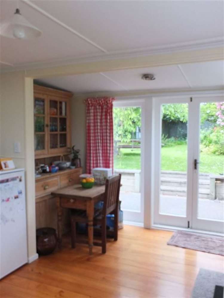 6 Aubrey Street South Akaroa_3