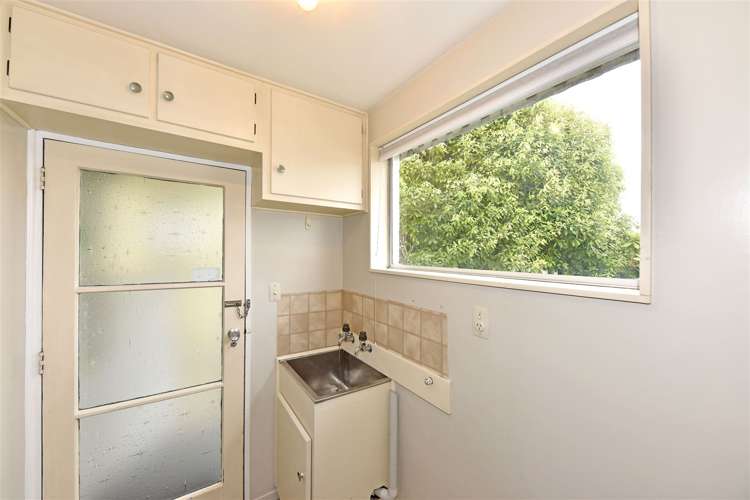 2/2 Loreto Place Hornby_10