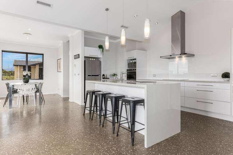 37 Pingao Lane Peka Peka_6