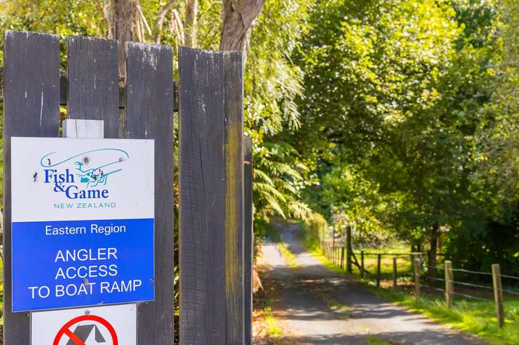 955 River Road Queenwood_24