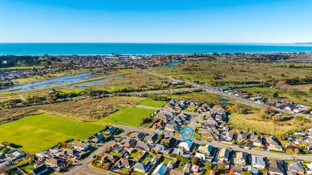 Renovated Gem on the door step to New Brighton!