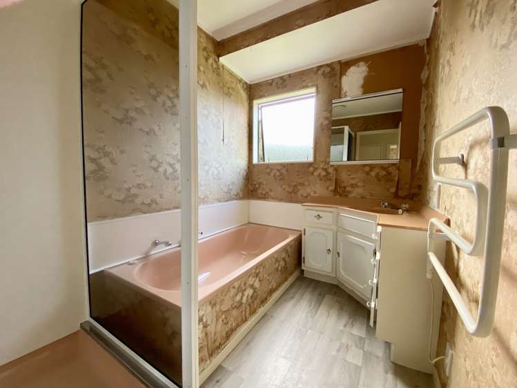 116 Beach Road Te Atatu Peninsula_7