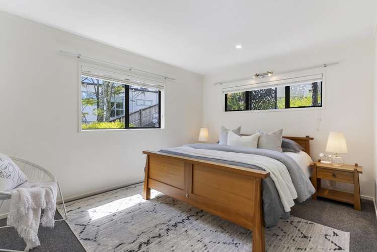 2/9 Marigold Place Mairangi Bay_12