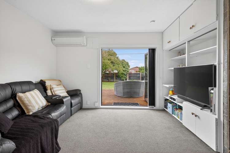 270 Breezes Road Aranui_8