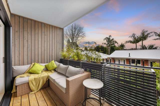 Hassle Free, Freehold Living on the Peninsula