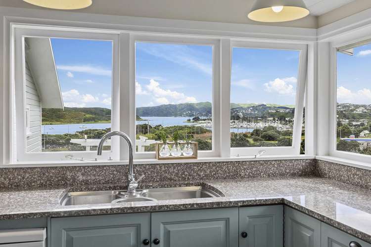 4A & 4B Whitianga View Paremata_9