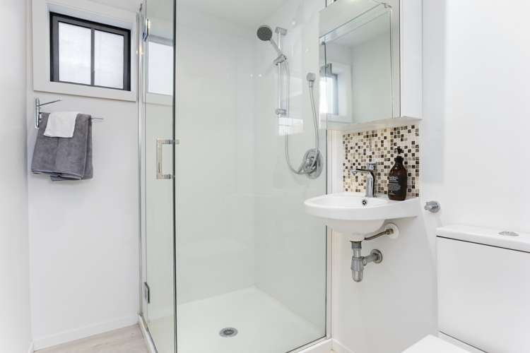 31b Kings Road Panmure_16