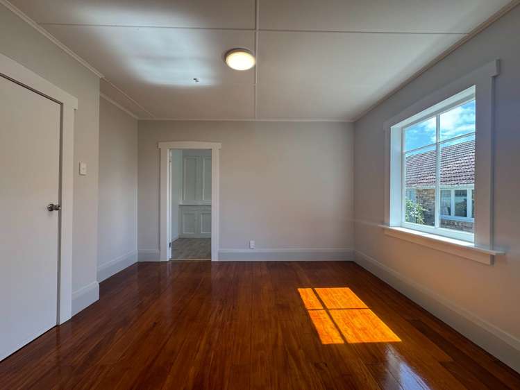 1087 Dominion Road Mt Roskill_10