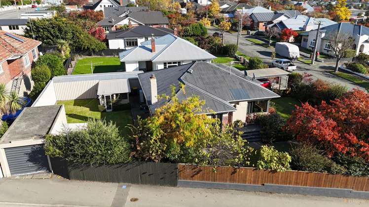2 Ashbury Avenue Waimataitai_27