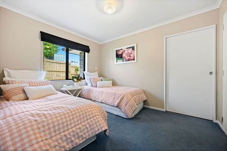 30 Pointon Glade Grandview Heights_18