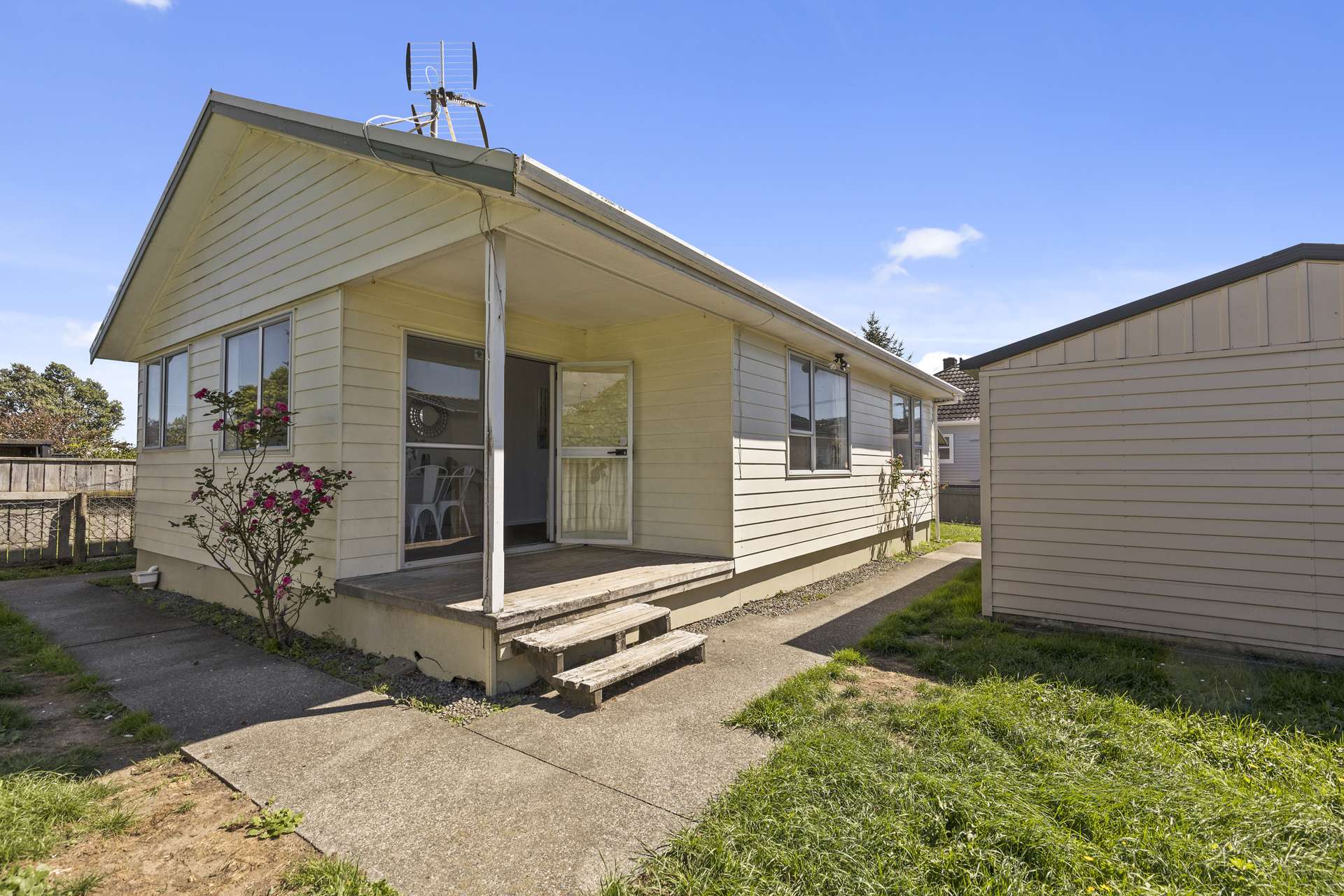 2/48 Athlone Crescent North Avalon_0