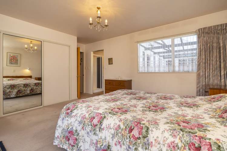 29 Stead Crescent Stoke_21